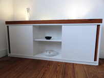 11treedesigns - Sideboard mit Steinen